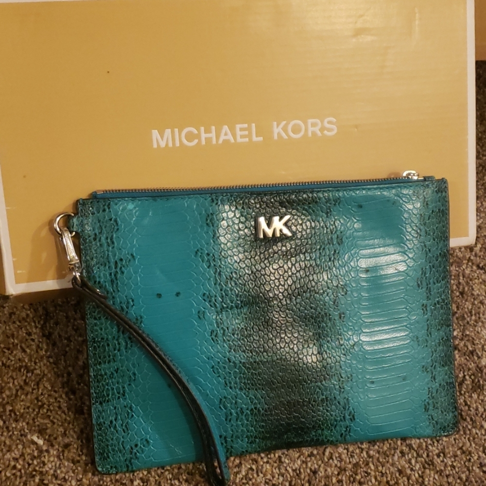 MICHAEL Michael Kors medium snakeskin clutch